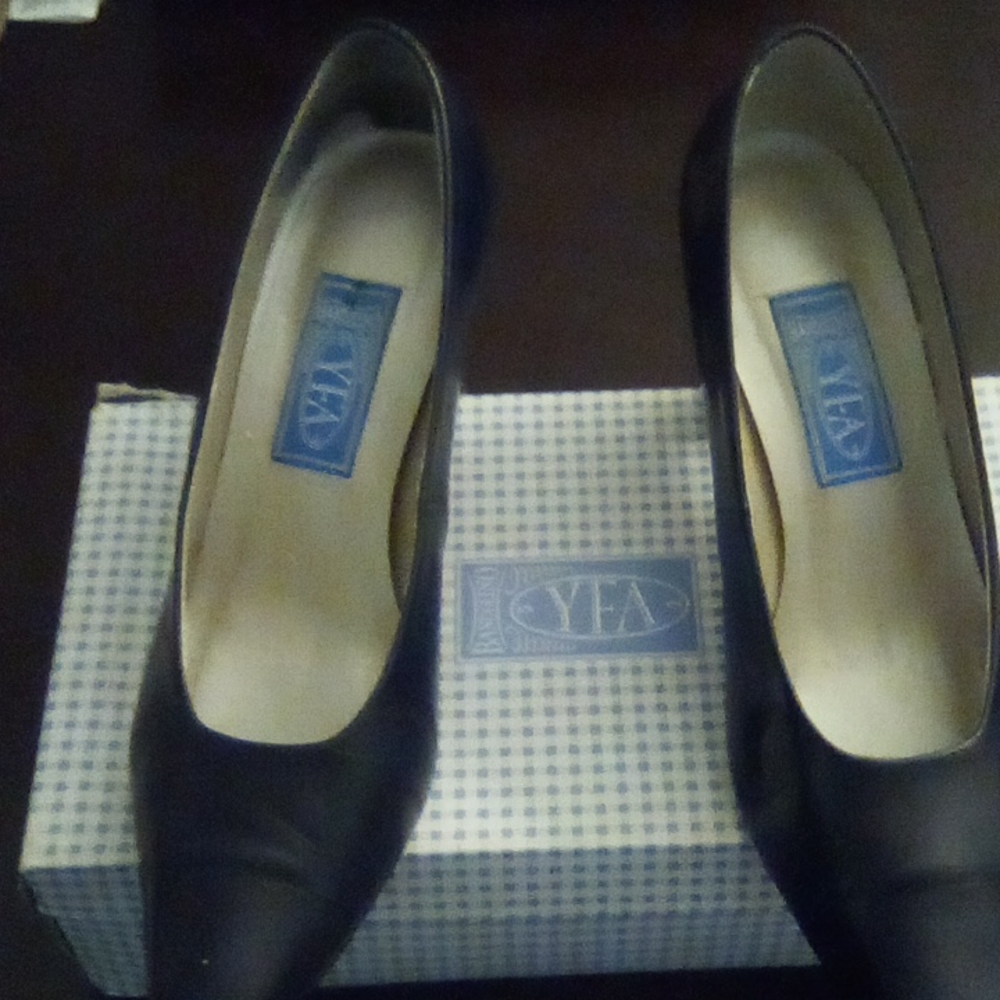 Women's pumps